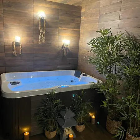 By Neptune - Appartement Bali Jacuzzi Boissy-Saint-Léger Exterior photo